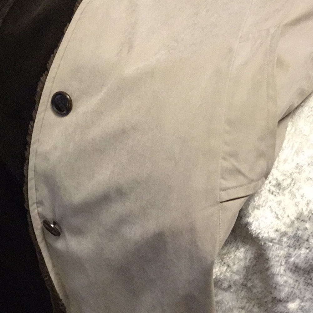 Reversibile coat with beige and brown faux fur - Picture 14 of 15